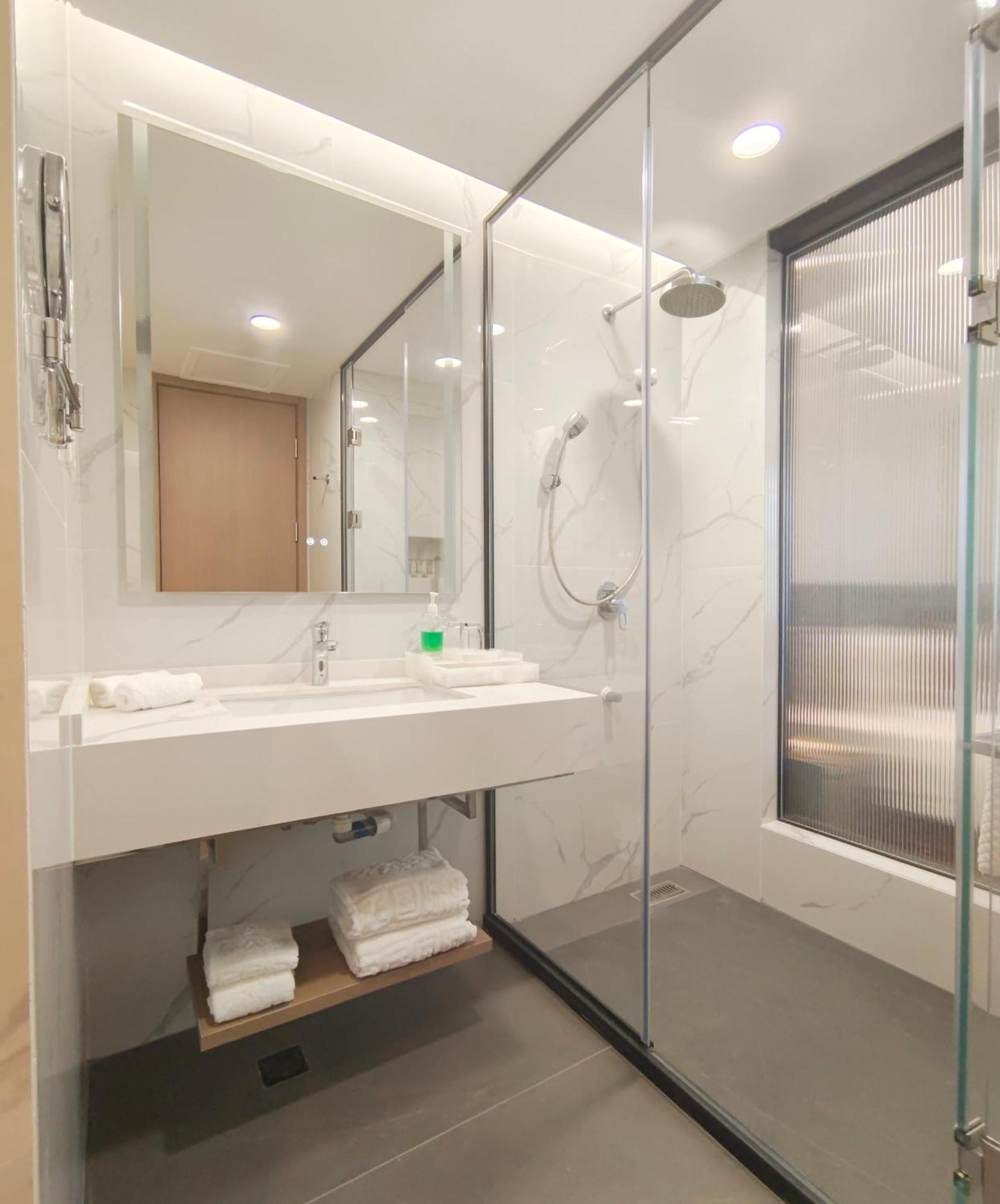Romanjoy International Hotel Shenzhen Buitenkant foto