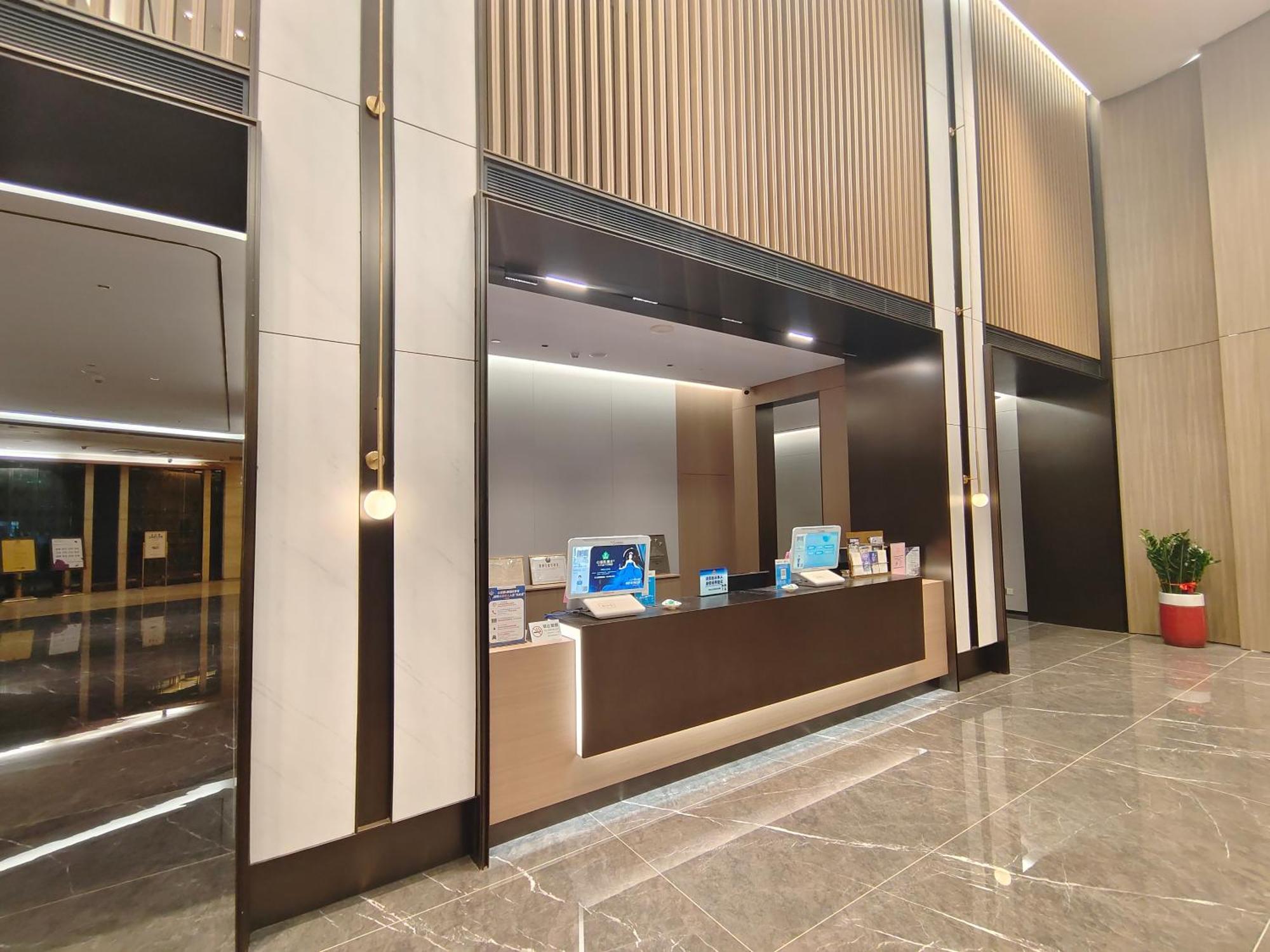 Romanjoy International Hotel Shenzhen Buitenkant foto